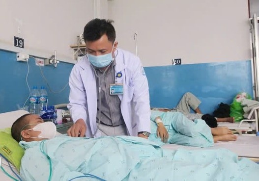 Benh soi o nguoi lon gia tang, canh bao nguy co lay lan do chu quan hinh anh