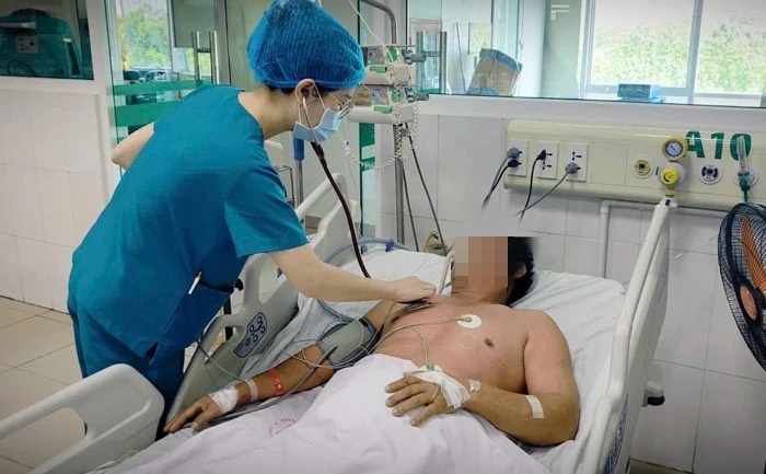 Nhieu nguoi lon o TP.HCM nhap vien vi benh soi hinh anh