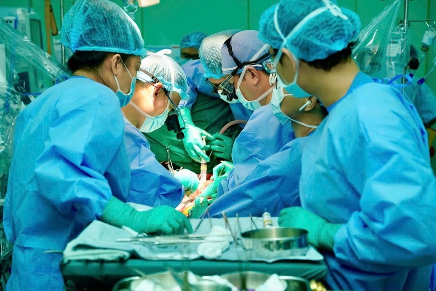 Bao hiem se chi tra 100% cho nguoi ghep than hinh anh