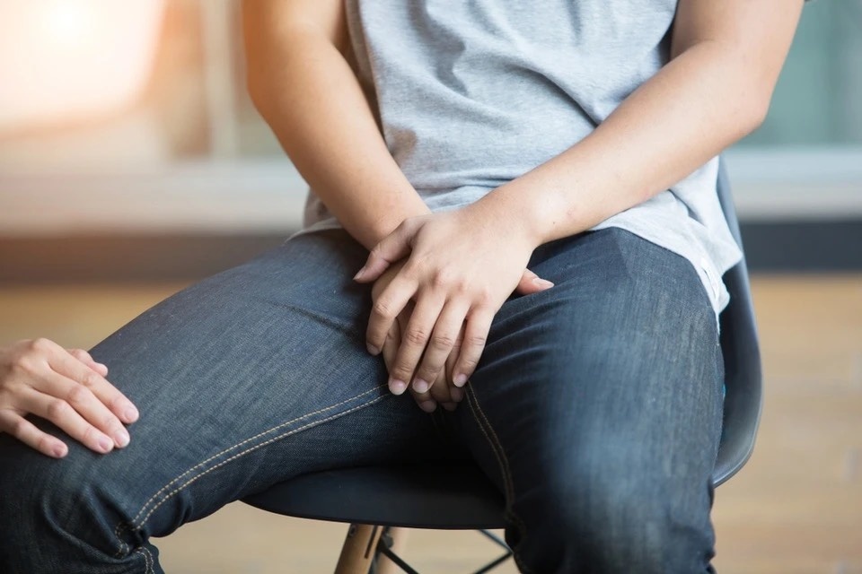 Mac benh lau sau khi quan he voi nguoi quen tren mang hinh anh