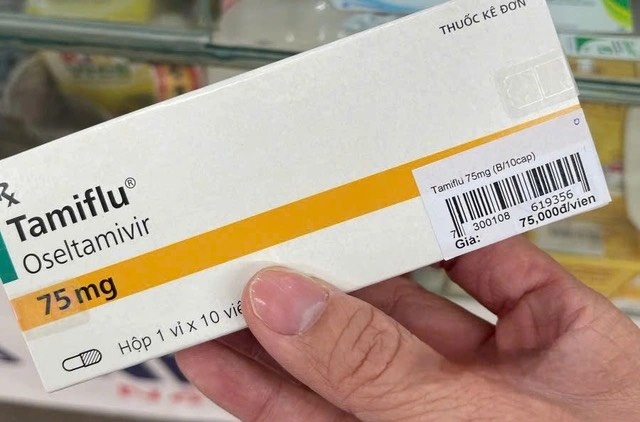 Bac si canh bao cha me tu y mua Tamiflu phong cum A cho con hinh anh