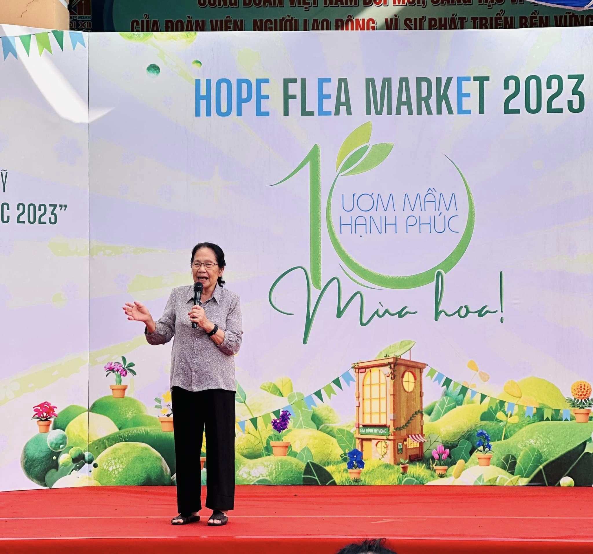 GS Nguyen Thi Ngoc Phuong anh 7