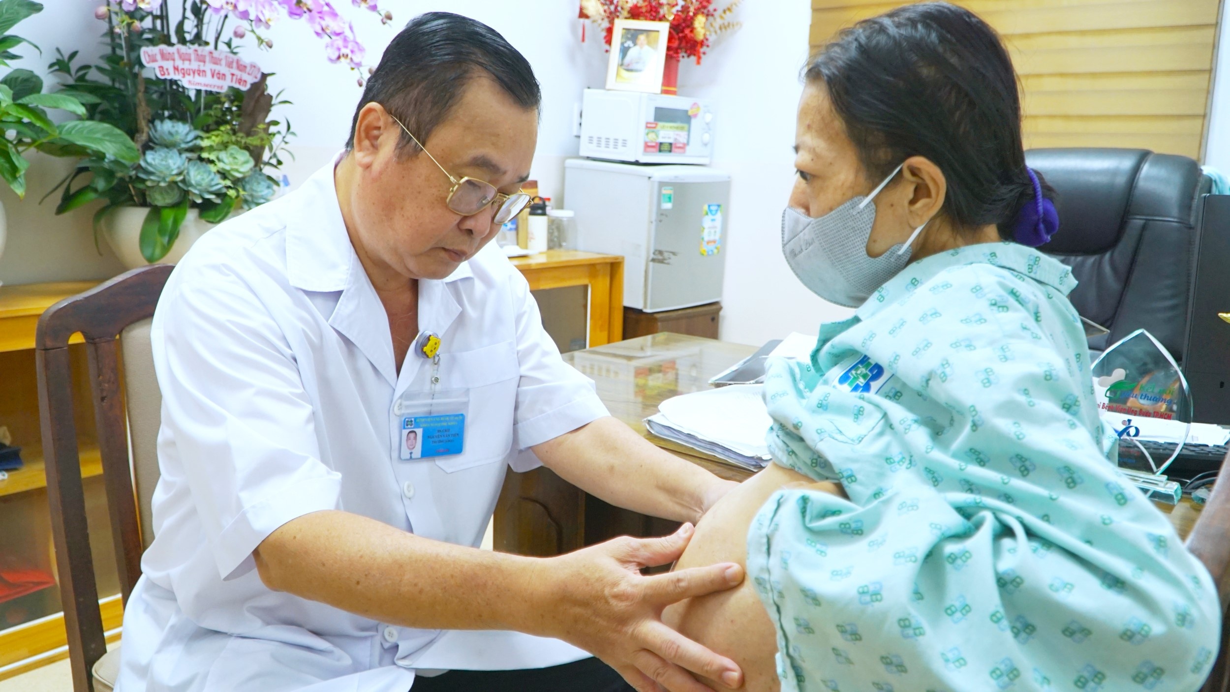 Niem vui cua bac si ung thu phu khoa o TP.HCM: 'Em co thai roi' hinh anh