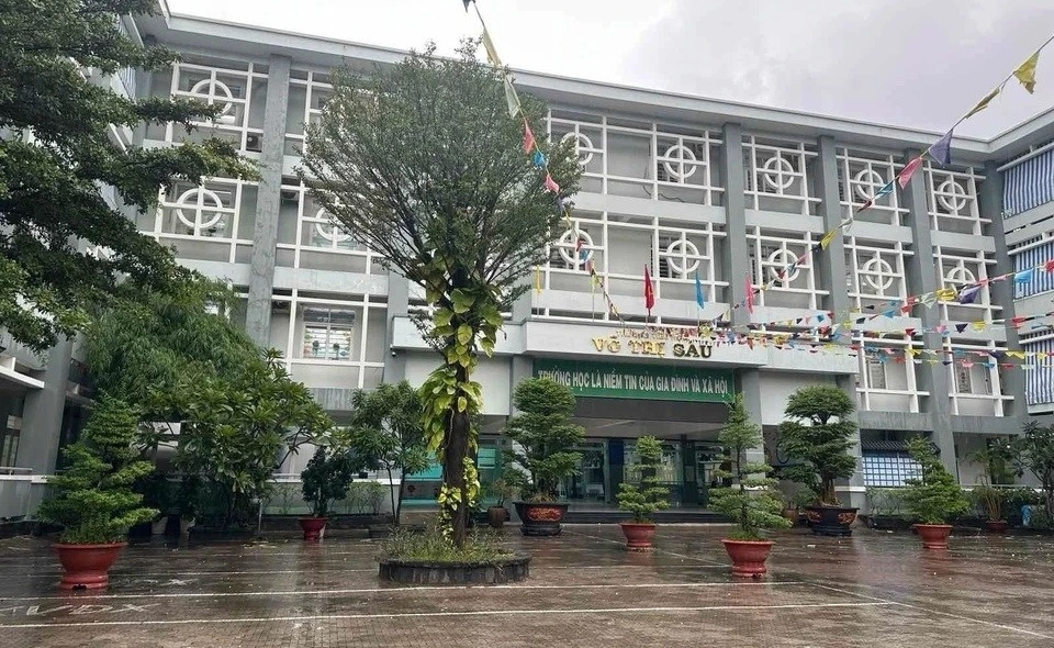 Bo Y te chi dao khan vu 29 hoc sinh o TP.HCM nghi ngo doc hinh anh