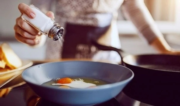 Nhung thay doi nho moi ngay giup on dinh huyet ap hinh anh