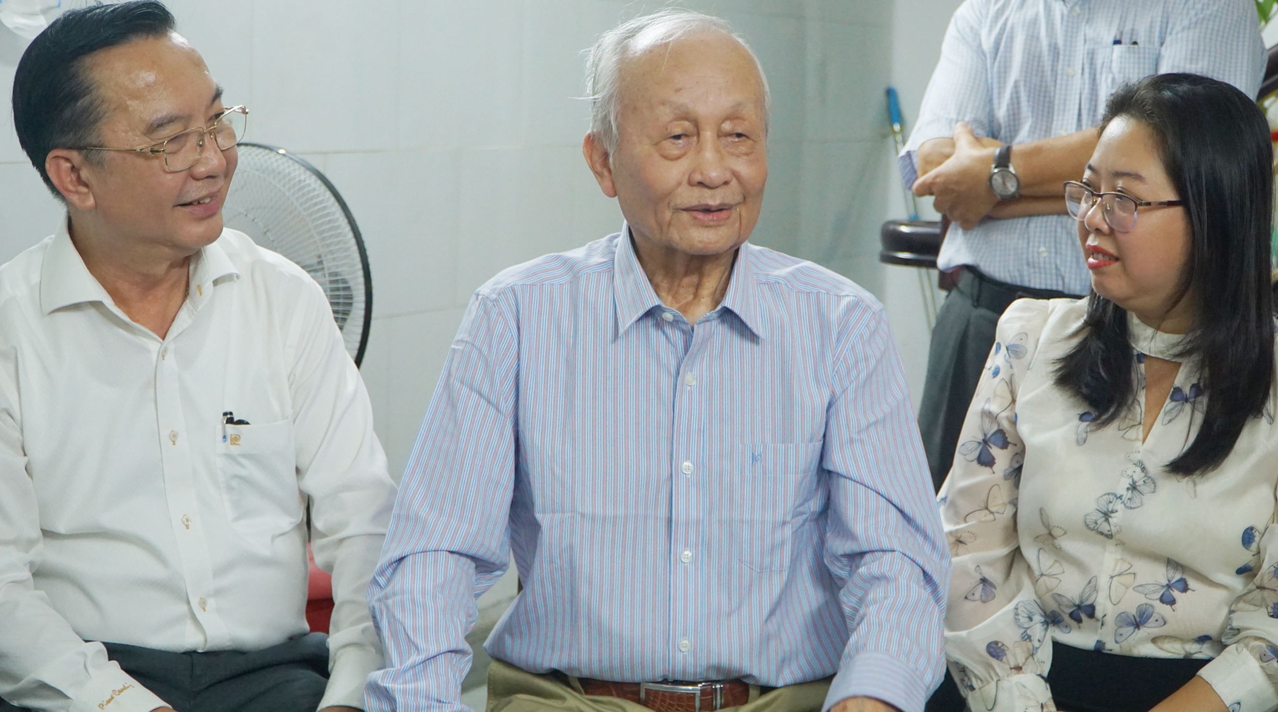 nguoi cao tuoi anh 1