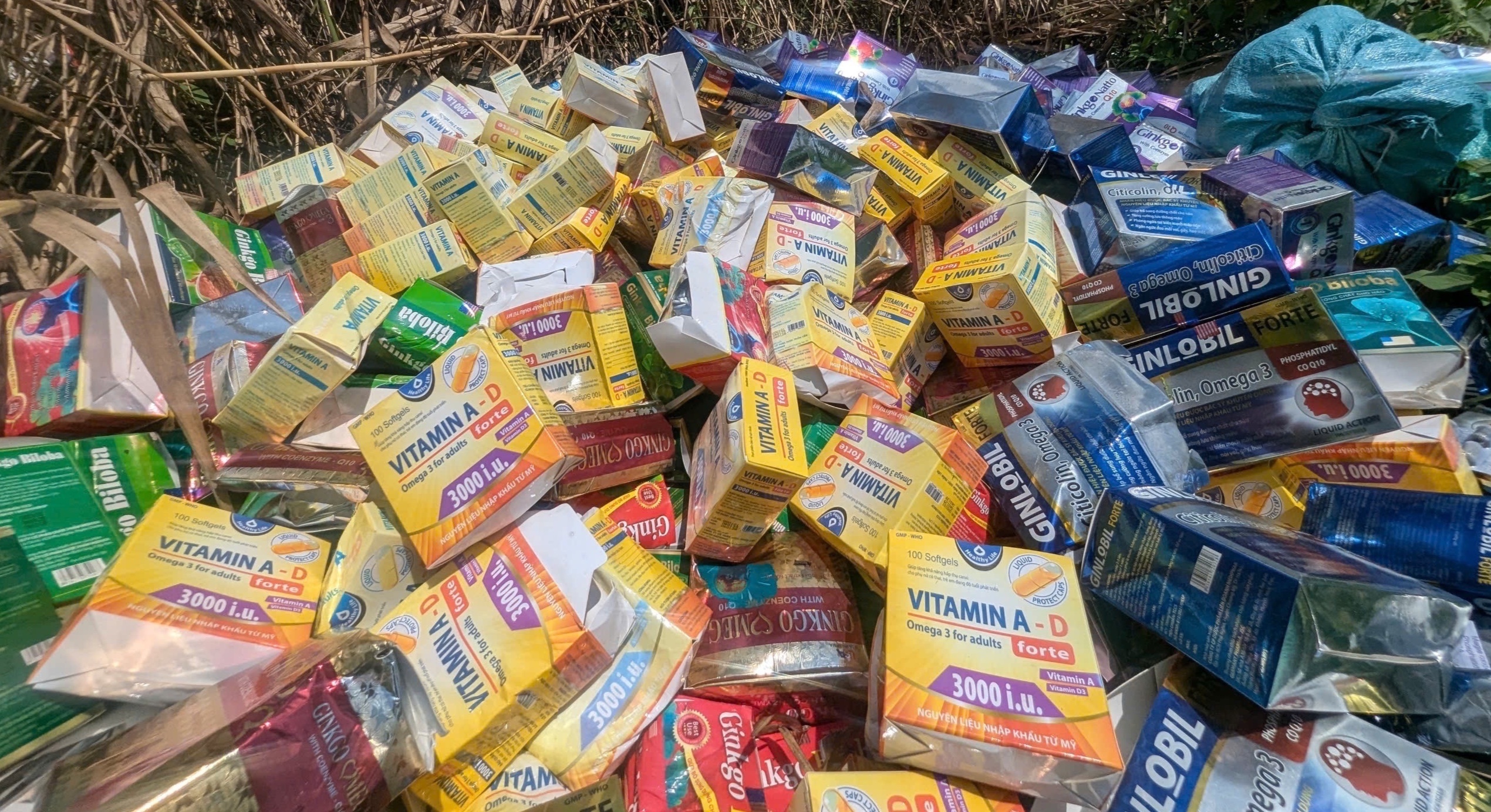 Nguon goc 50 kg thuoc, TPCN bi do chui tai TP.HCM? hinh anh