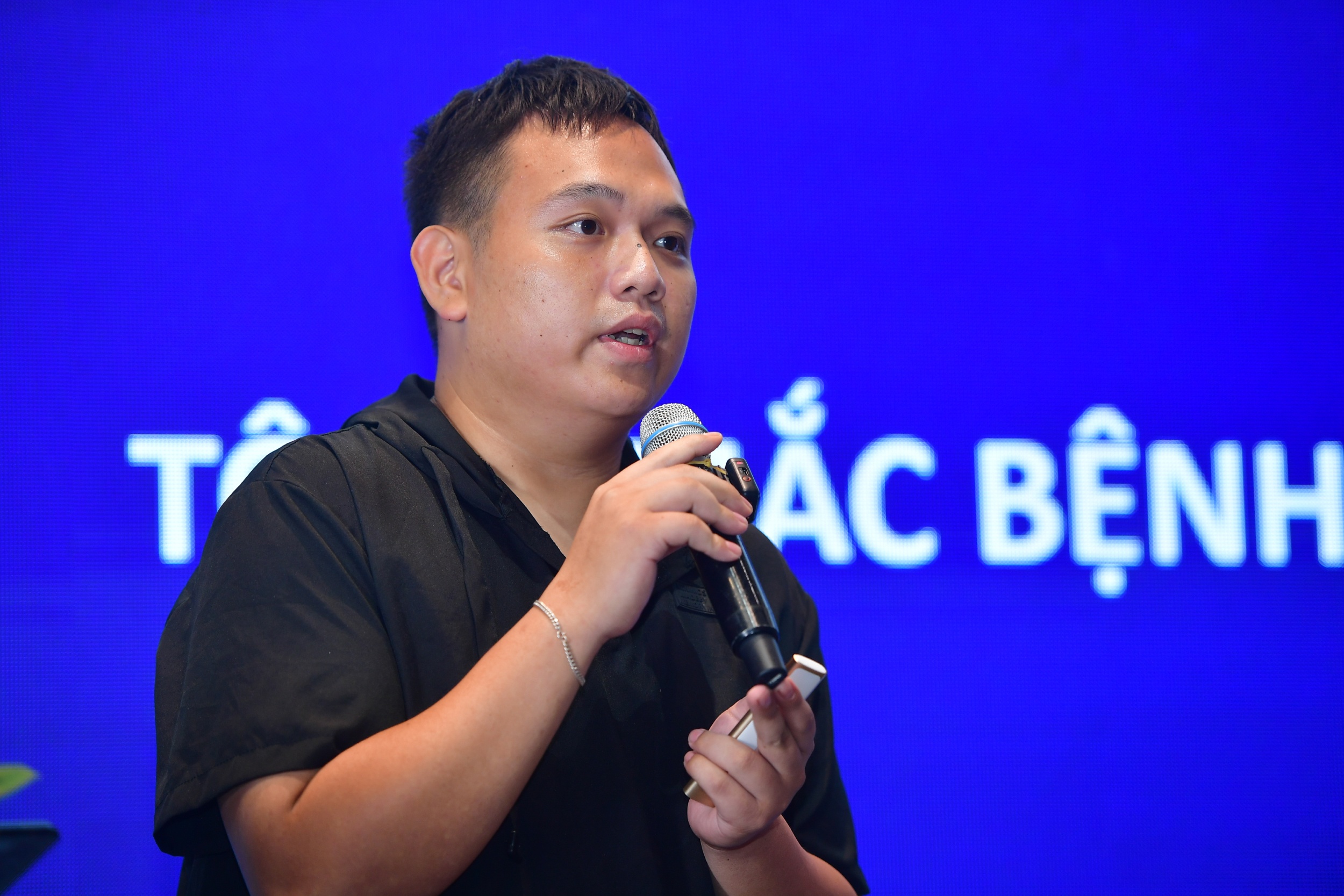 Hanh trinh giam 59 kg trong mot nam cua nguoi linh tung nang 145 kg hinh anh