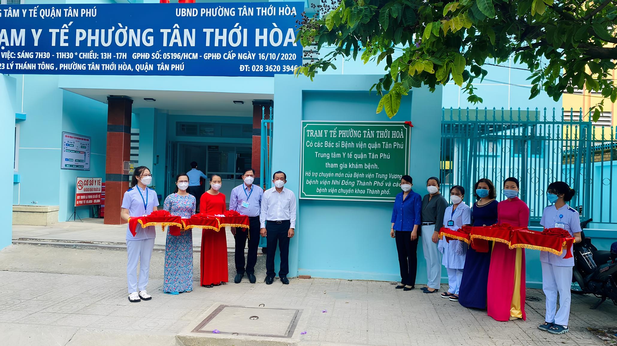 TP.HCM nang cap 168 tram y te thanh 'benh vien mini', du khoa phong hinh anh