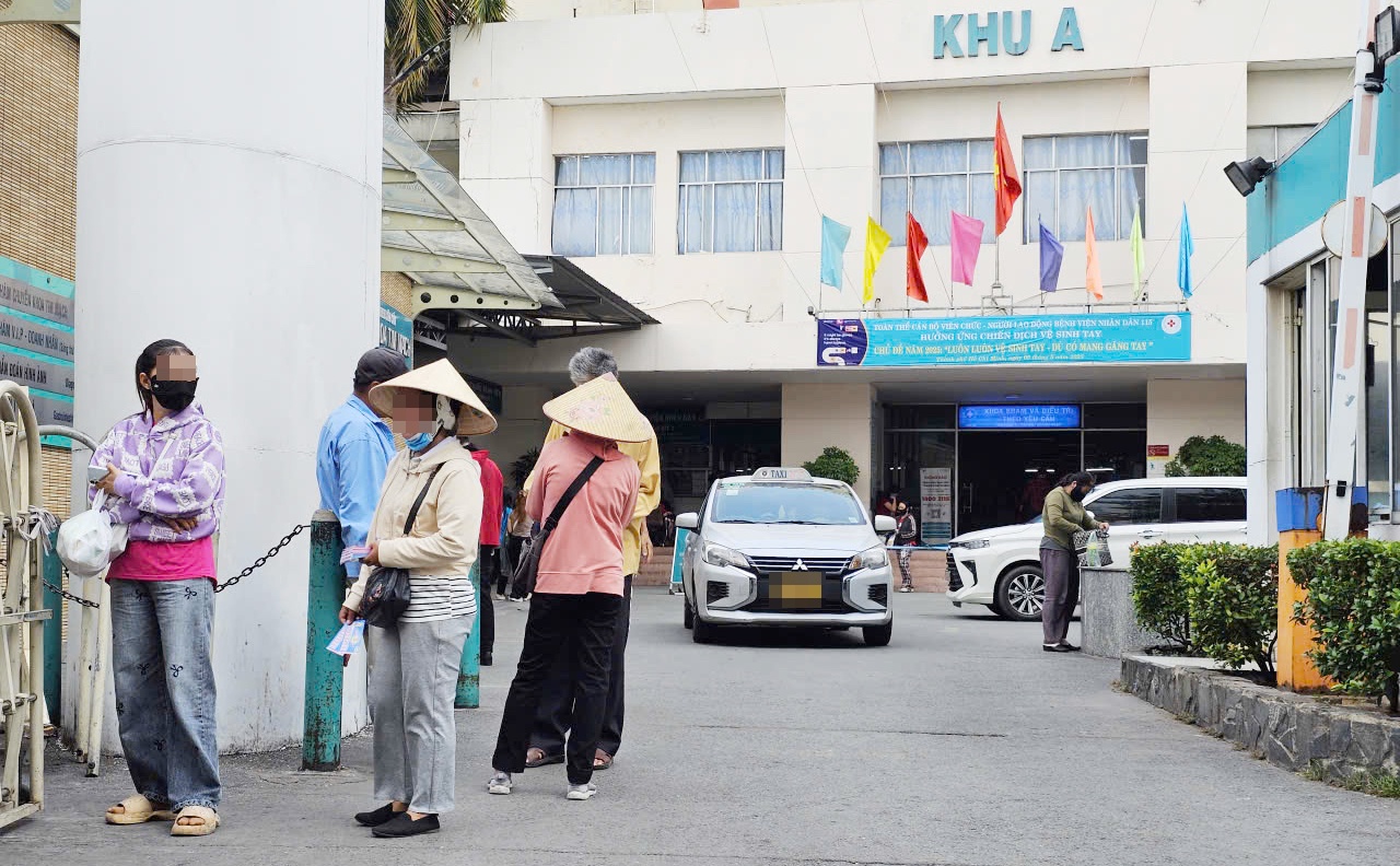 Nhan dien ro cac loai 'co benh vien' o TP.HCM hinh anh