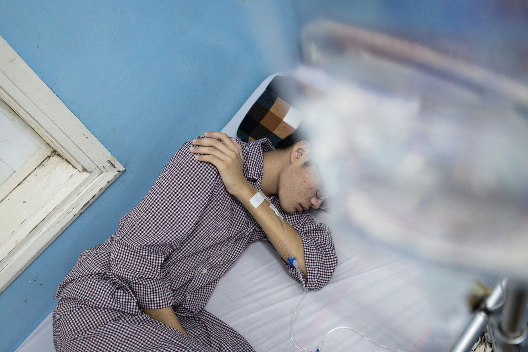 Nam sinh 16 tuoi bi co giat, gia dinh soc khi bac si noi ly do hinh anh