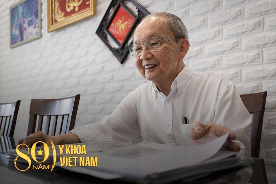 Giao su Tran Dong A va dau an y hoc Viet Nam tren ban do the gioi hinh anh