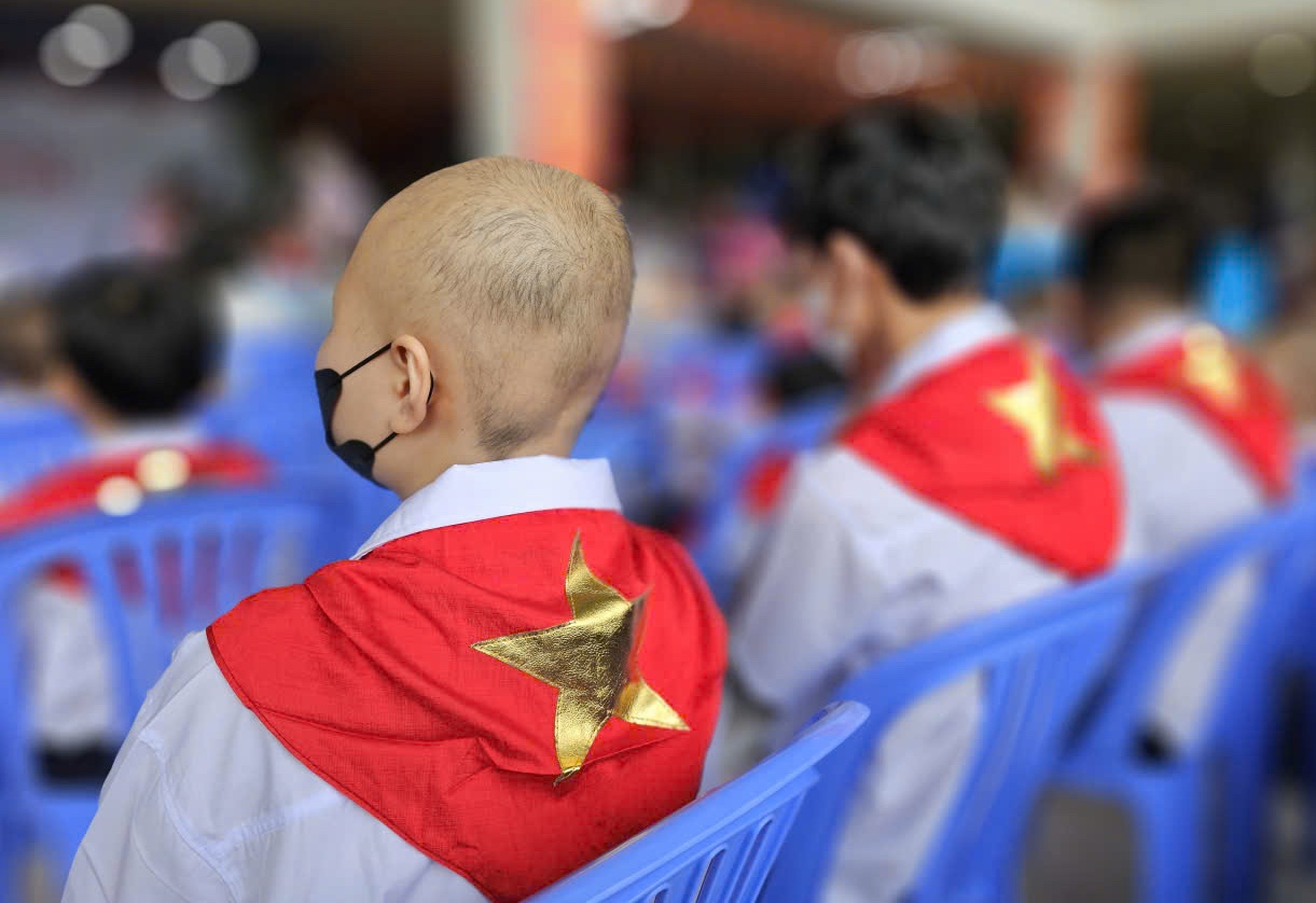 lop hoc hoa huong duong anh 1