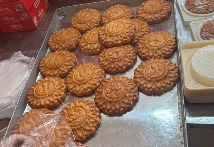 TP.HCM canh bao loai banh trung thu khong nen an hinh anh