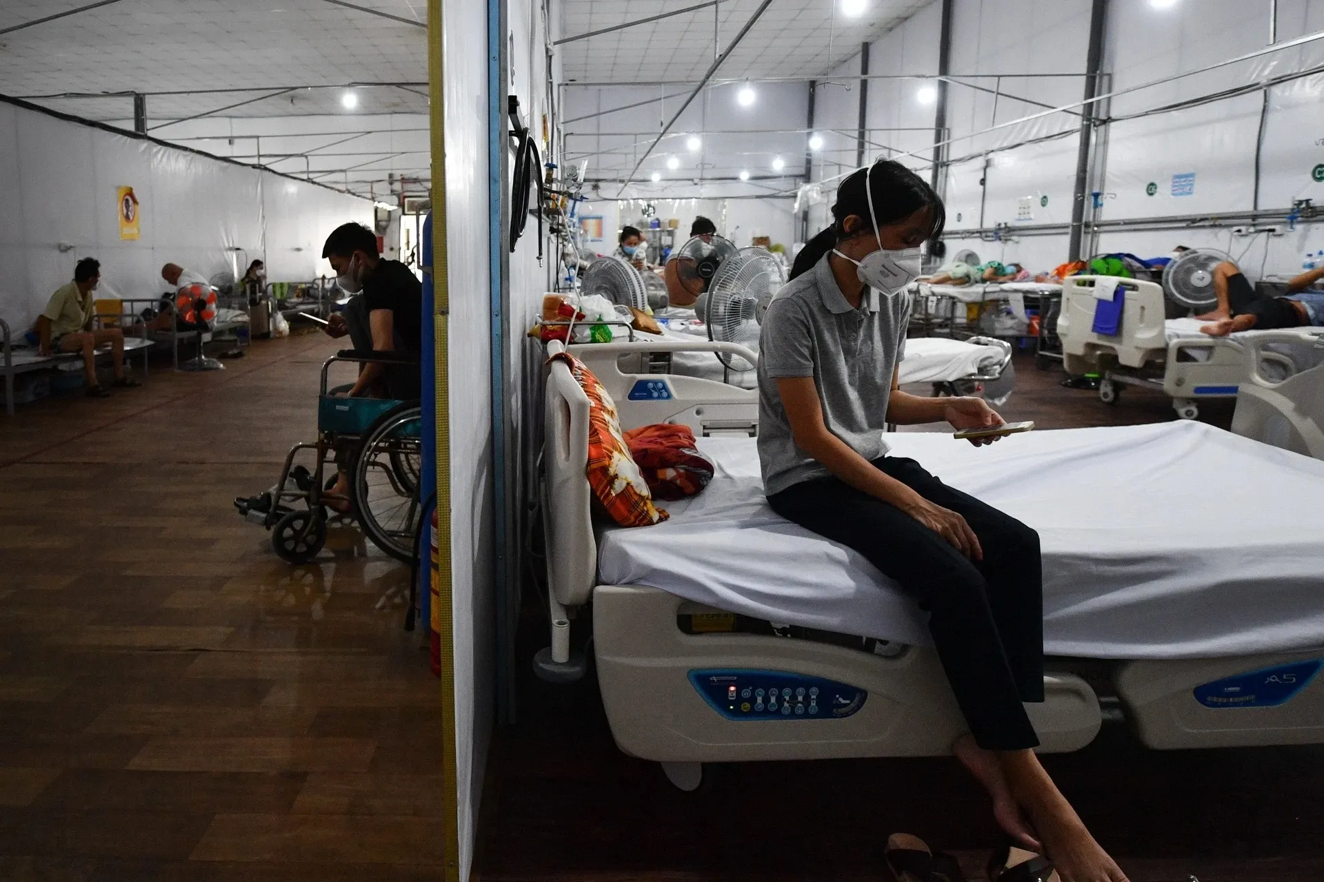 tuong dai tuong niem Covid-19 anh 7