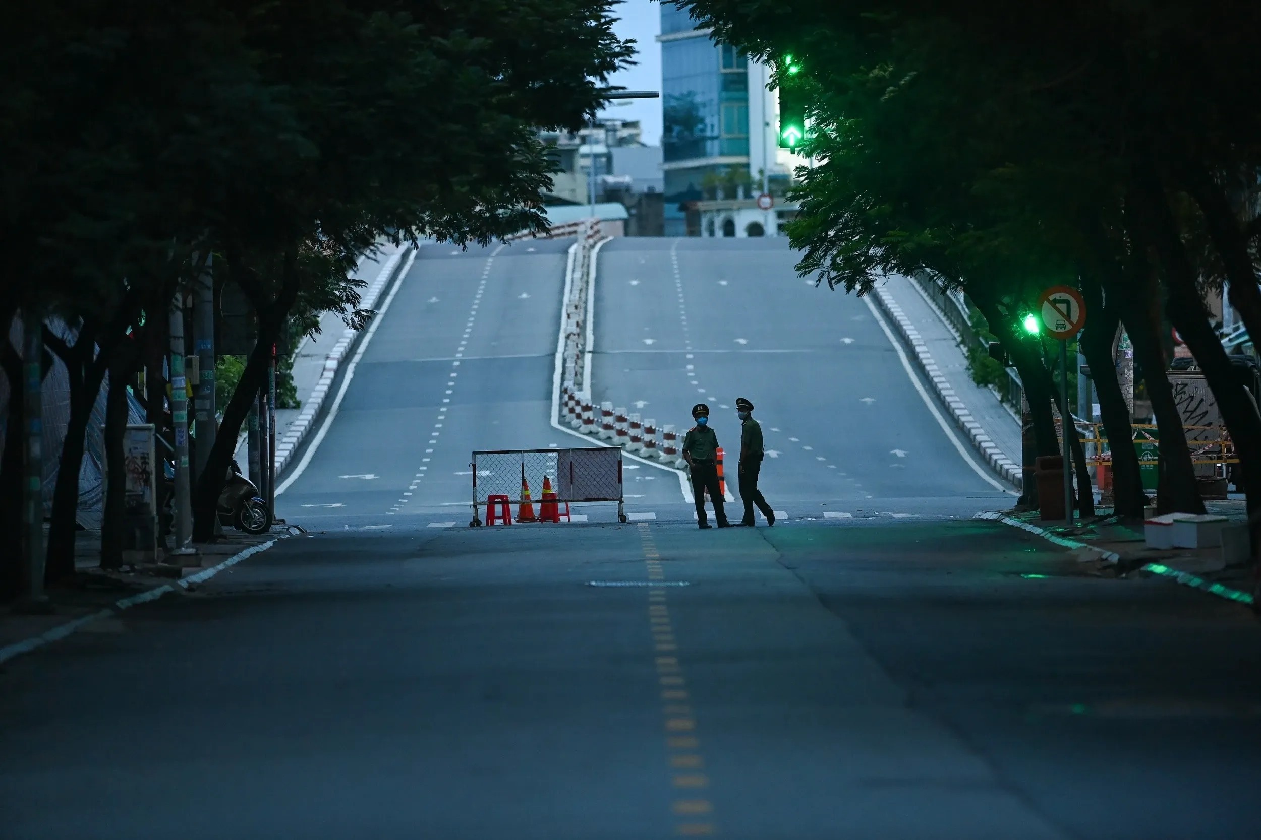 tượng đài tưởng niệm Covid-19 ảnh 2 tuong dai tuong niem Covid-19 anh 2