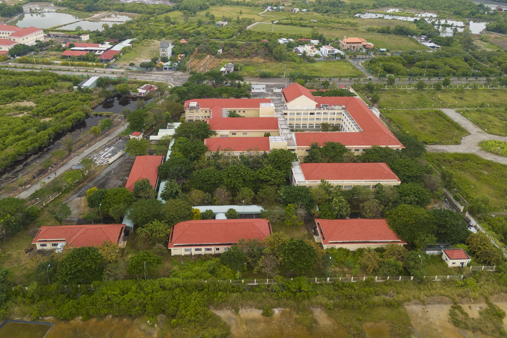 benh vien tu du anh 11