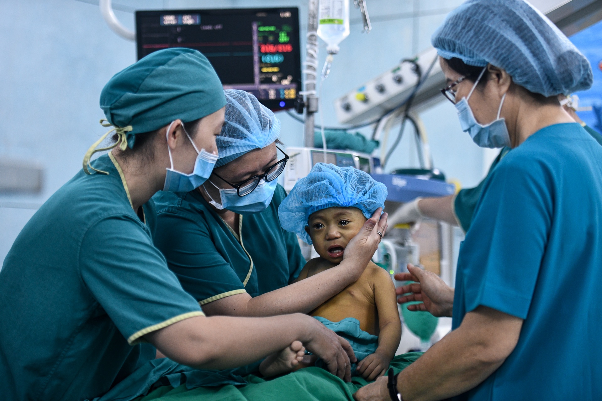 Niem hy vong cho tre suy than o TP.HCM hinh anh