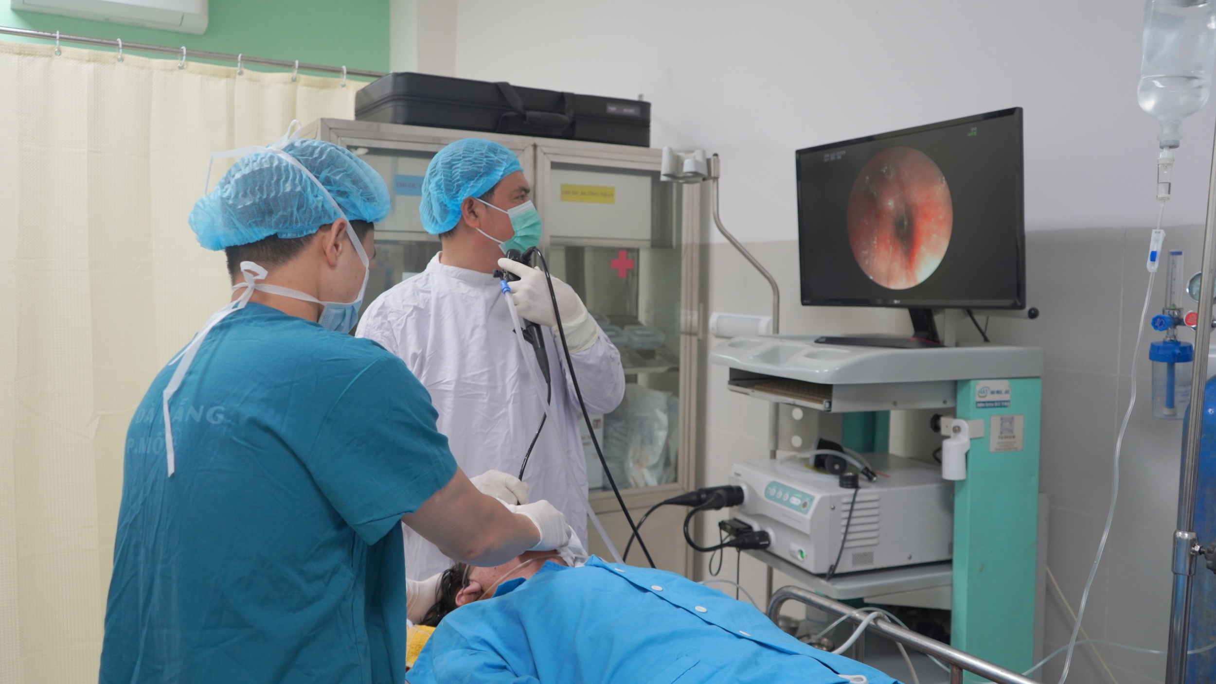 'Thu pham' am tham trong phoi tu lan lam dep thoi tre hinh anh