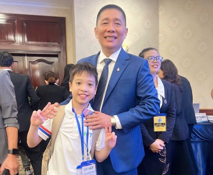 huy chuong Sieu tri nho anh 2