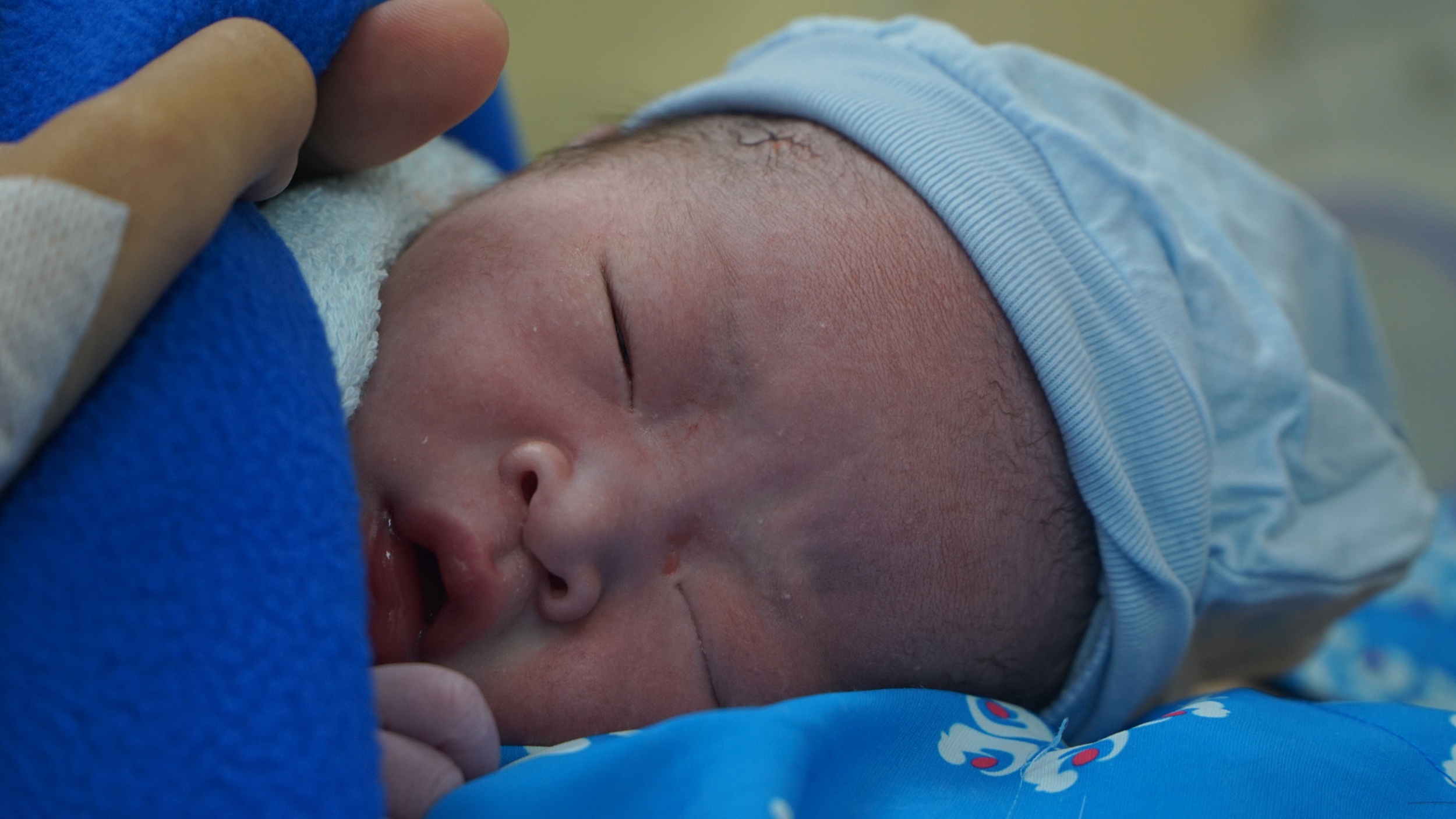 cong dan dau tien anh 3