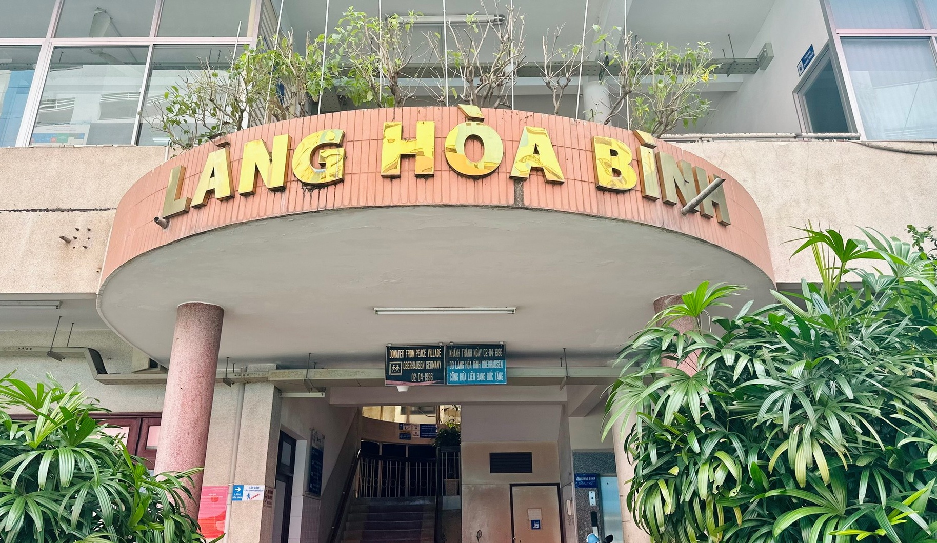 Chua khai sinh cho 9 tre bi bo roi o BV Tu Du: VKSND yeu cau lam ro hinh anh