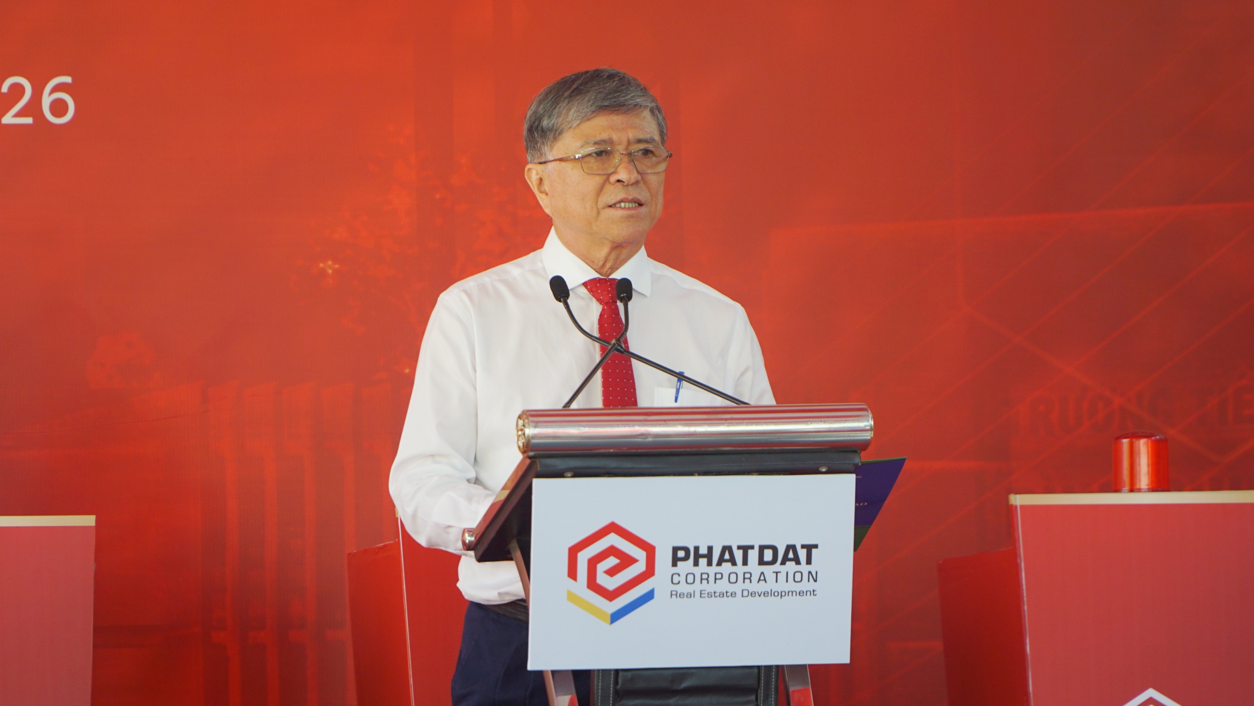 truong tieu hoc anh 4