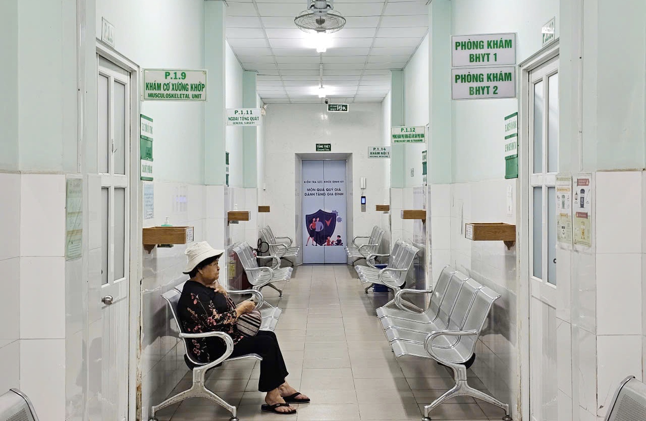 Tin mung cho nguoi dan TP.HCM khi kham bao hiem y te hinh anh