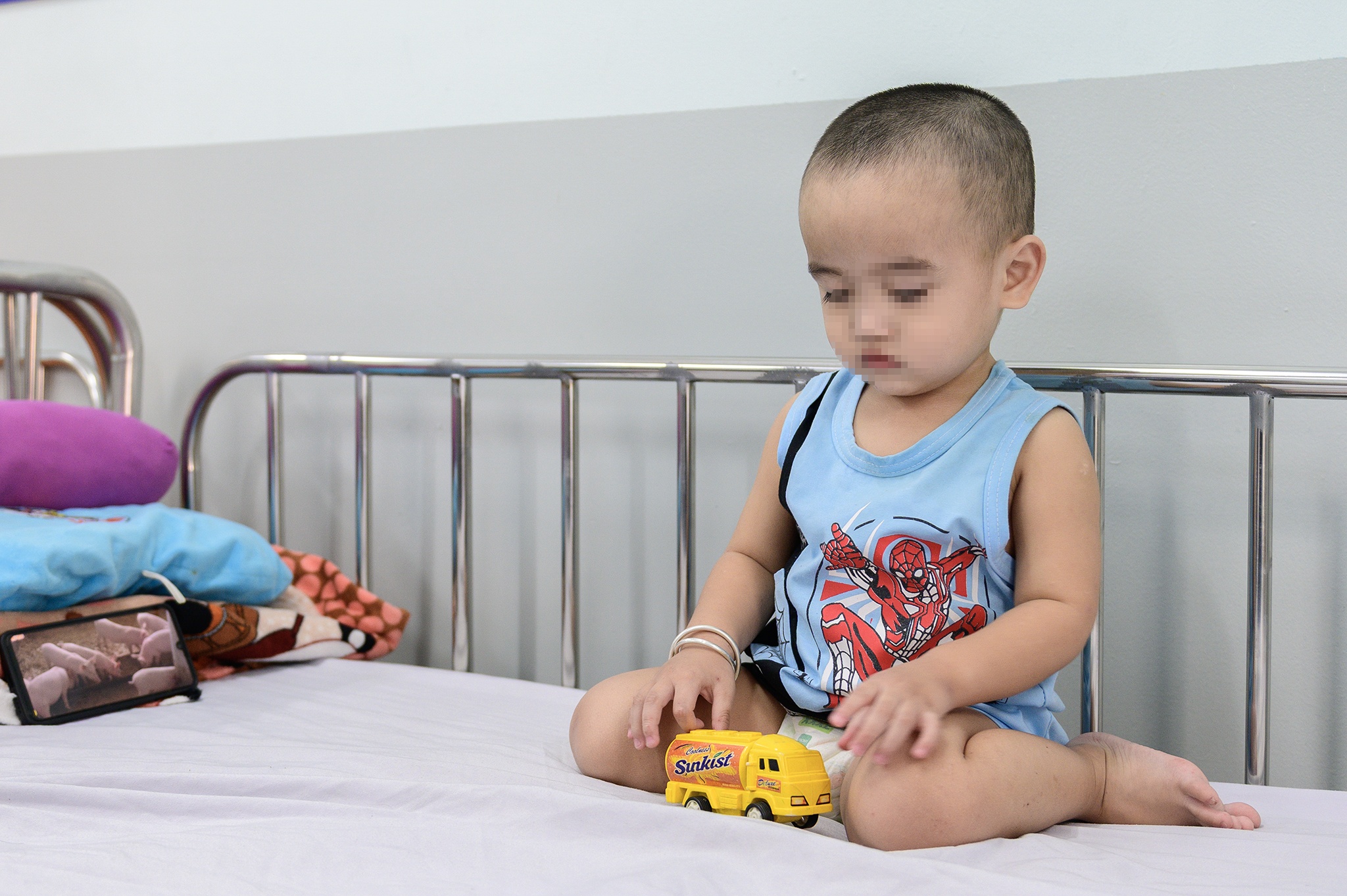 tay chan mieng anh 11