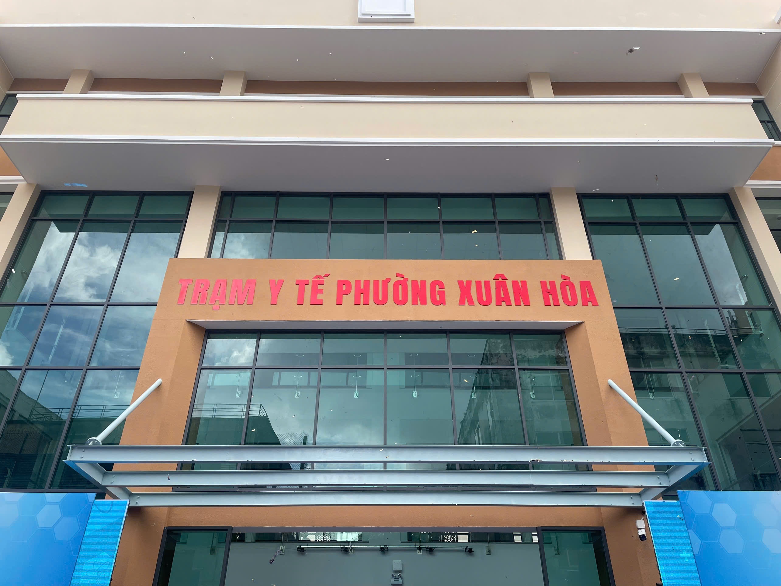 Danh sach 64 phuong, xa TP.HCM kham tam soat mien phi ngay 5/4 hinh anh