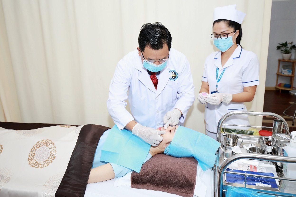 Nguoi nuoc ngoai den TP.HCM chua benh gi nhieu nhat? hinh anh