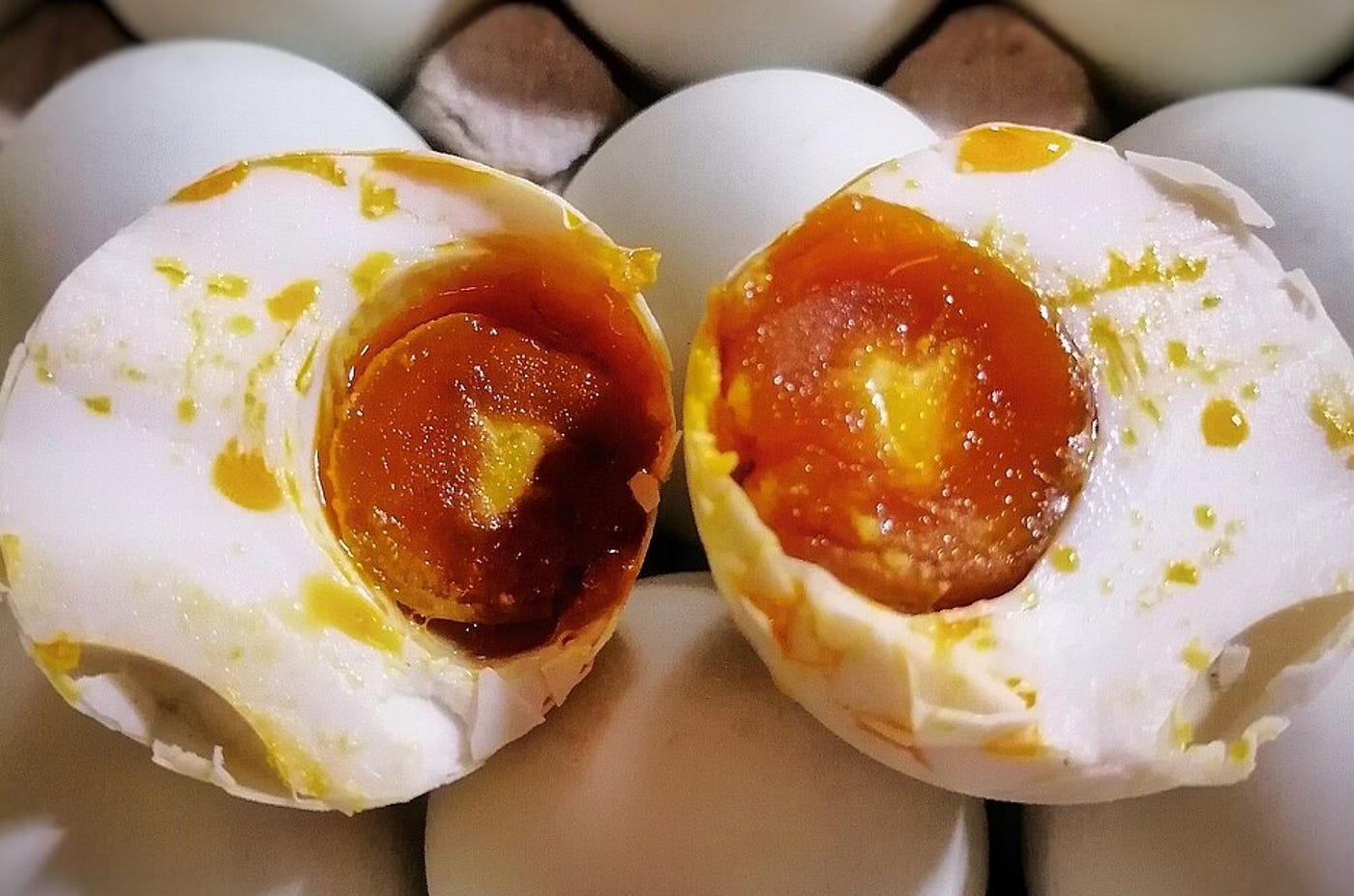 Dung chi coi la mon an kem, trung muoi so huu 4 loi ich bat ngo hinh anh