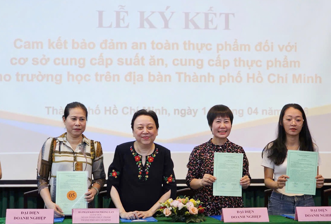 bua an hoc duong anh 2