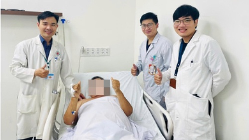 nhiem khuan huyet anh 1