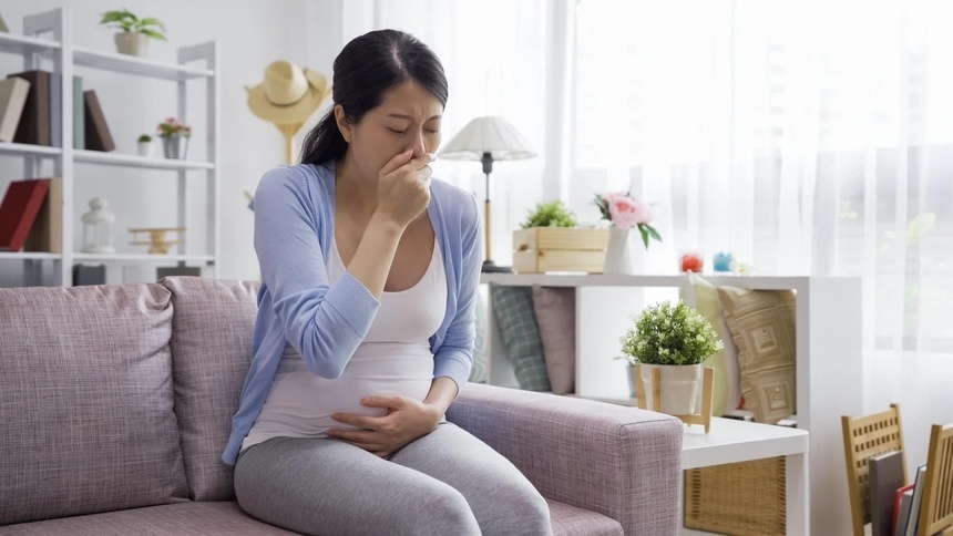 Mẹ bầu ăn gì để 'đánh bay' cơn buồn nôn khi ốm nghén?
