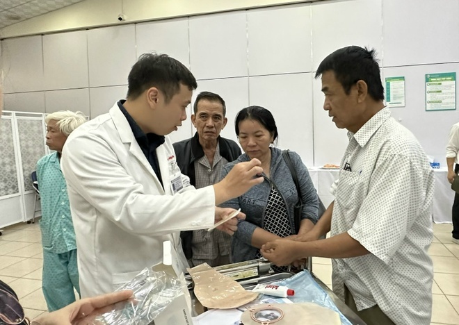 ung thư đại trực tr&agrave;ng ảnh 3