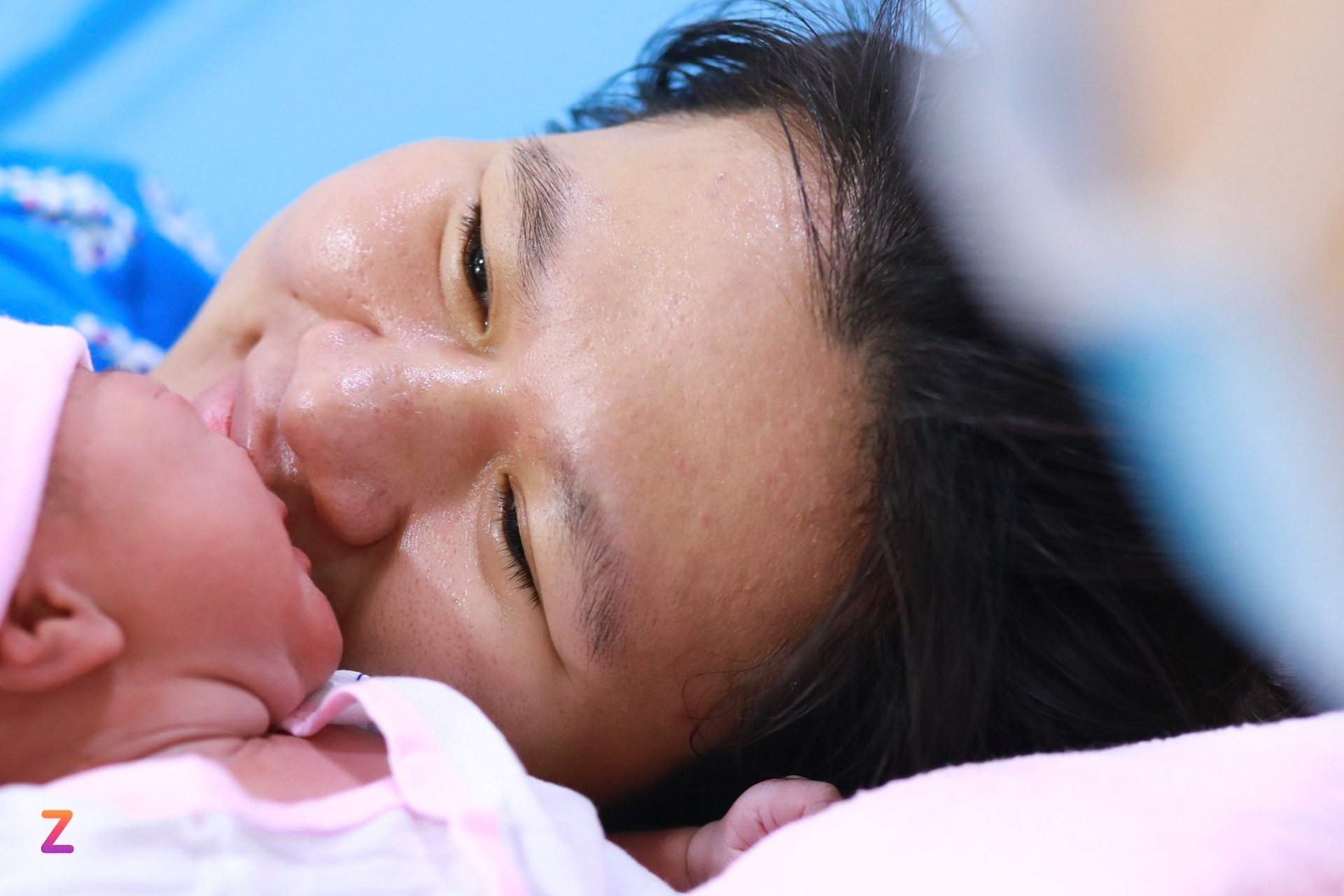 Muốn người trẻ sinh con: Biểu dương là cần nhưng chưa đủ