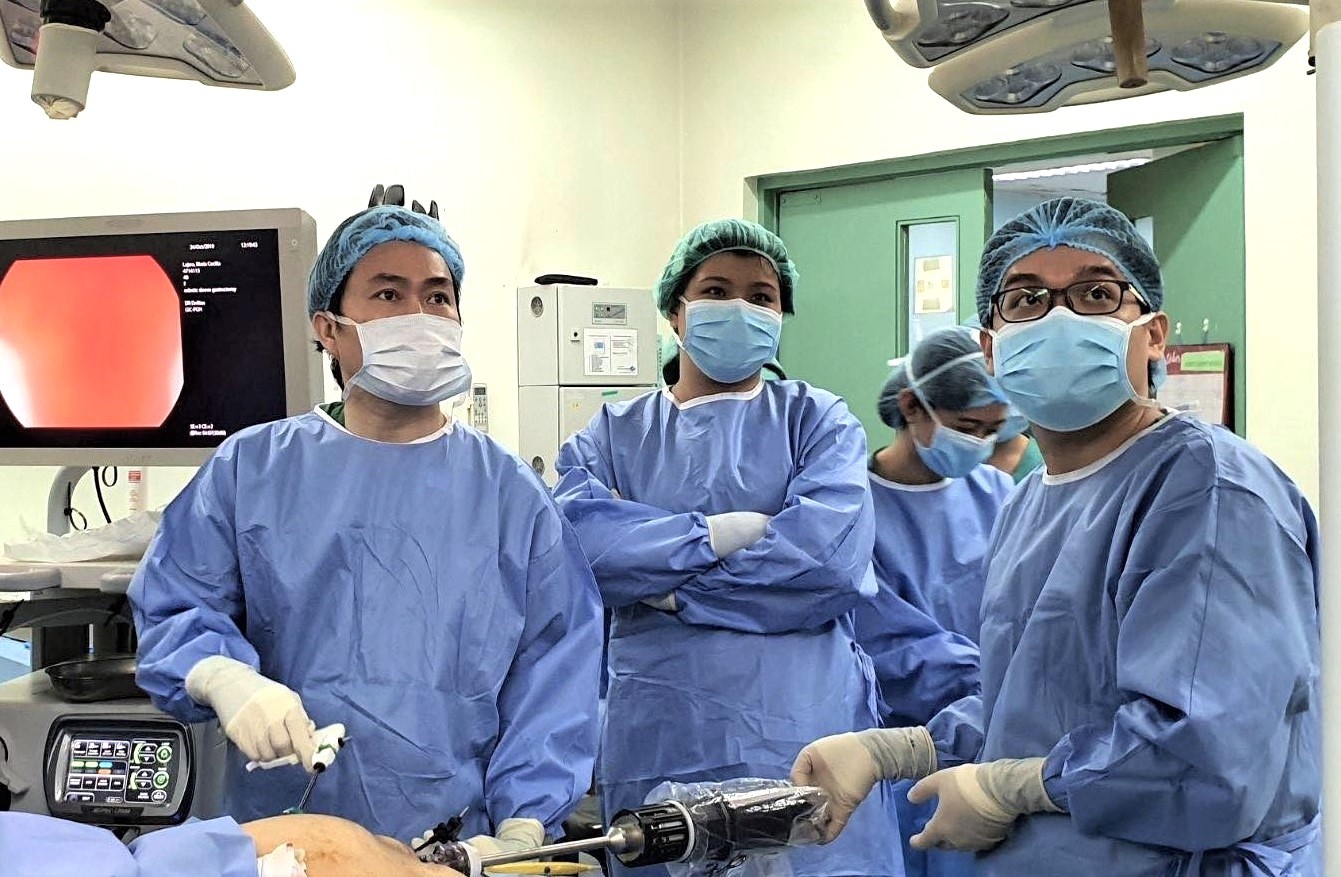 mổ robot ảnh 2