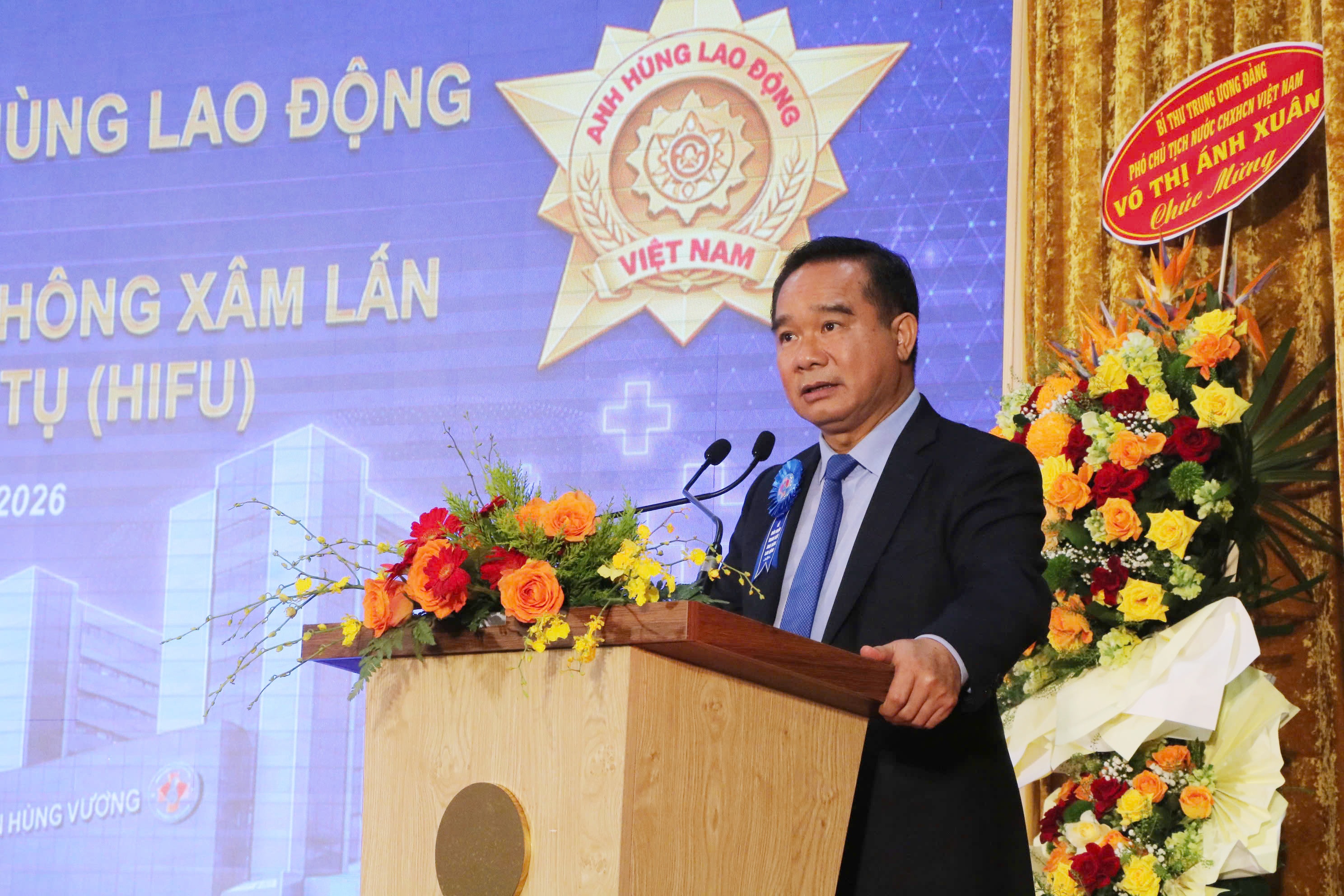 bệnh viện h&ugrave;ng vương ảnh 2