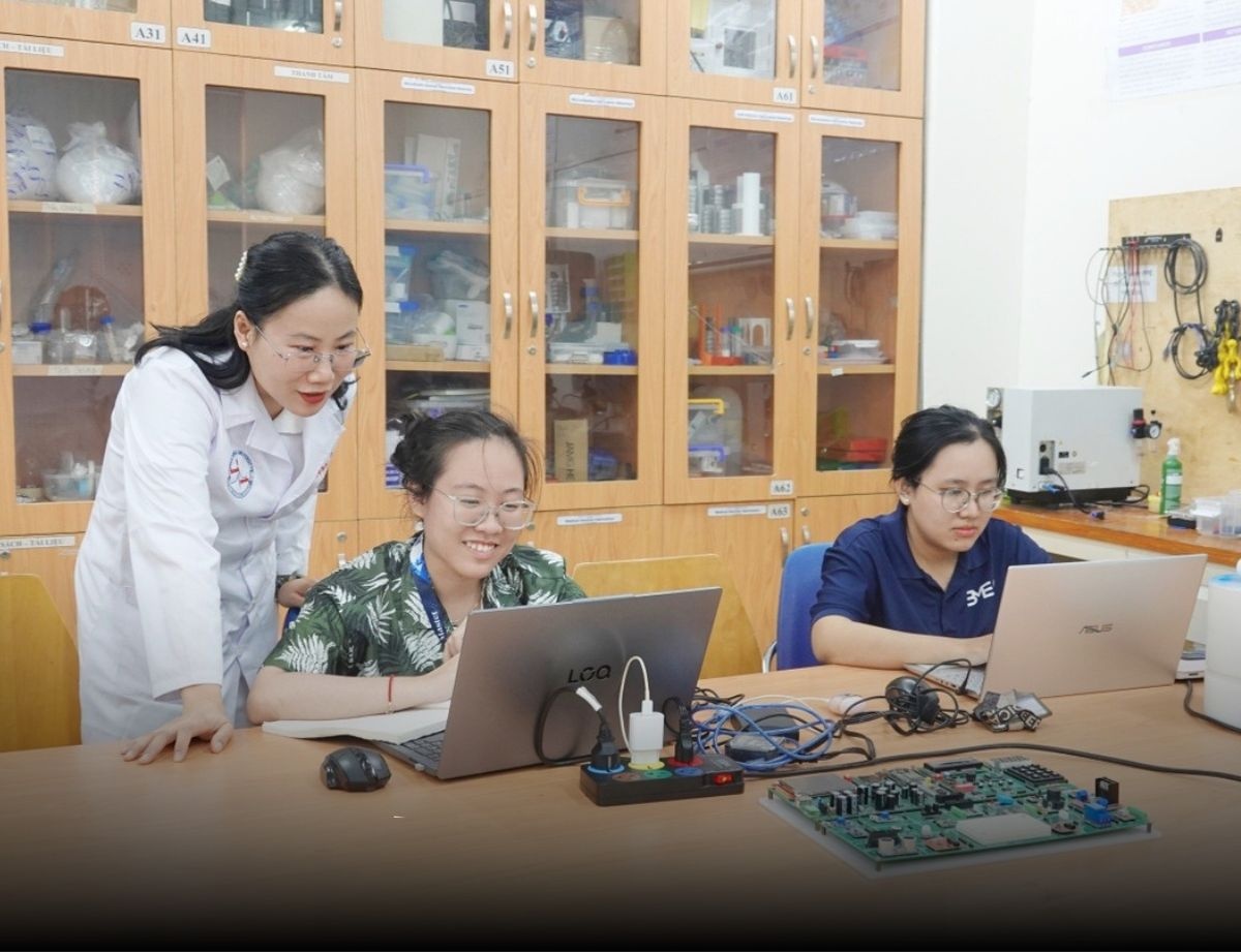 H&agrave; Thị Thanh Hương ảnh 4