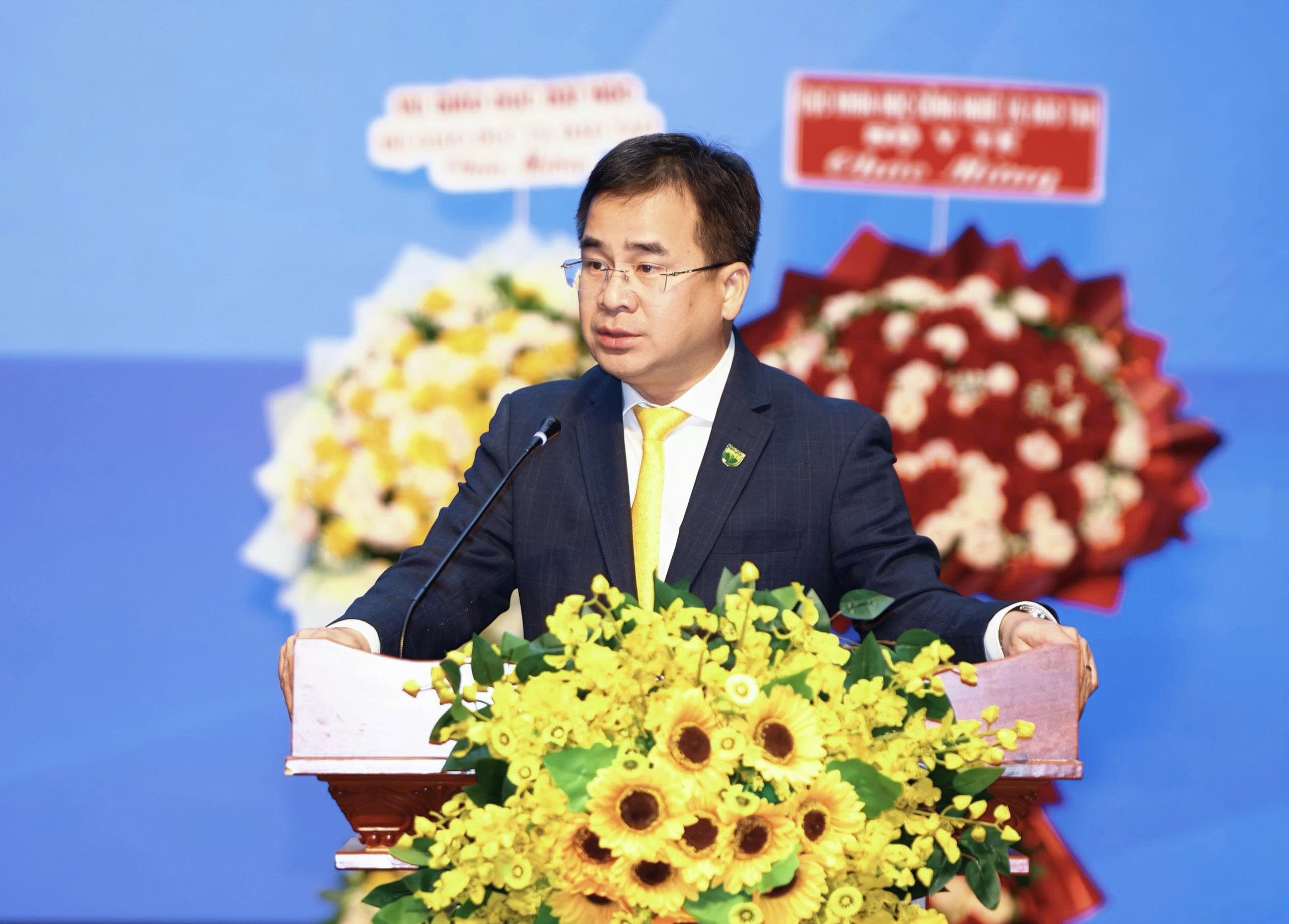 kỳ thi b&aacute;c sĩ ảnh 1