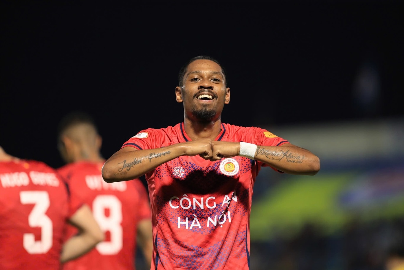 Khat khao cua Cao Pendant Quang Vinh hinh anh