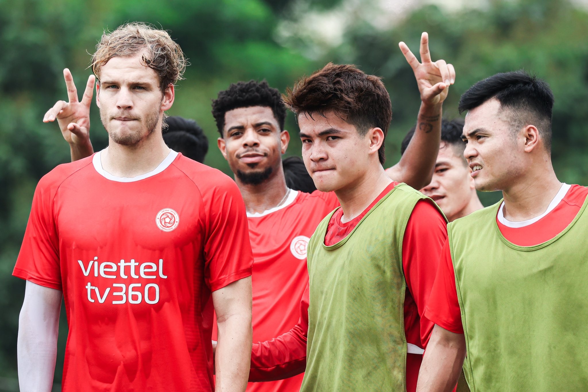 Ket thuc ‘tuan trang mat’, HLV Popov don suc cho Cup Quoc gia hinh anh