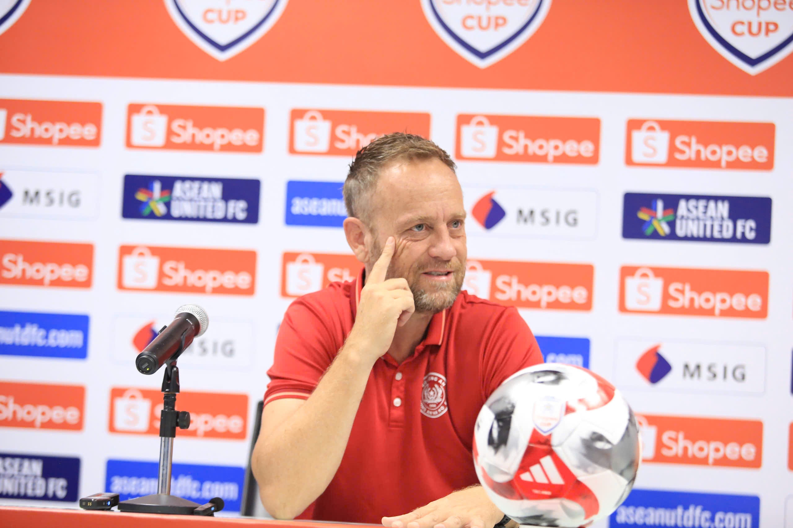 CAHN tu tin mang cup vo dich Dong Nam A ve Viet Nam hinh anh