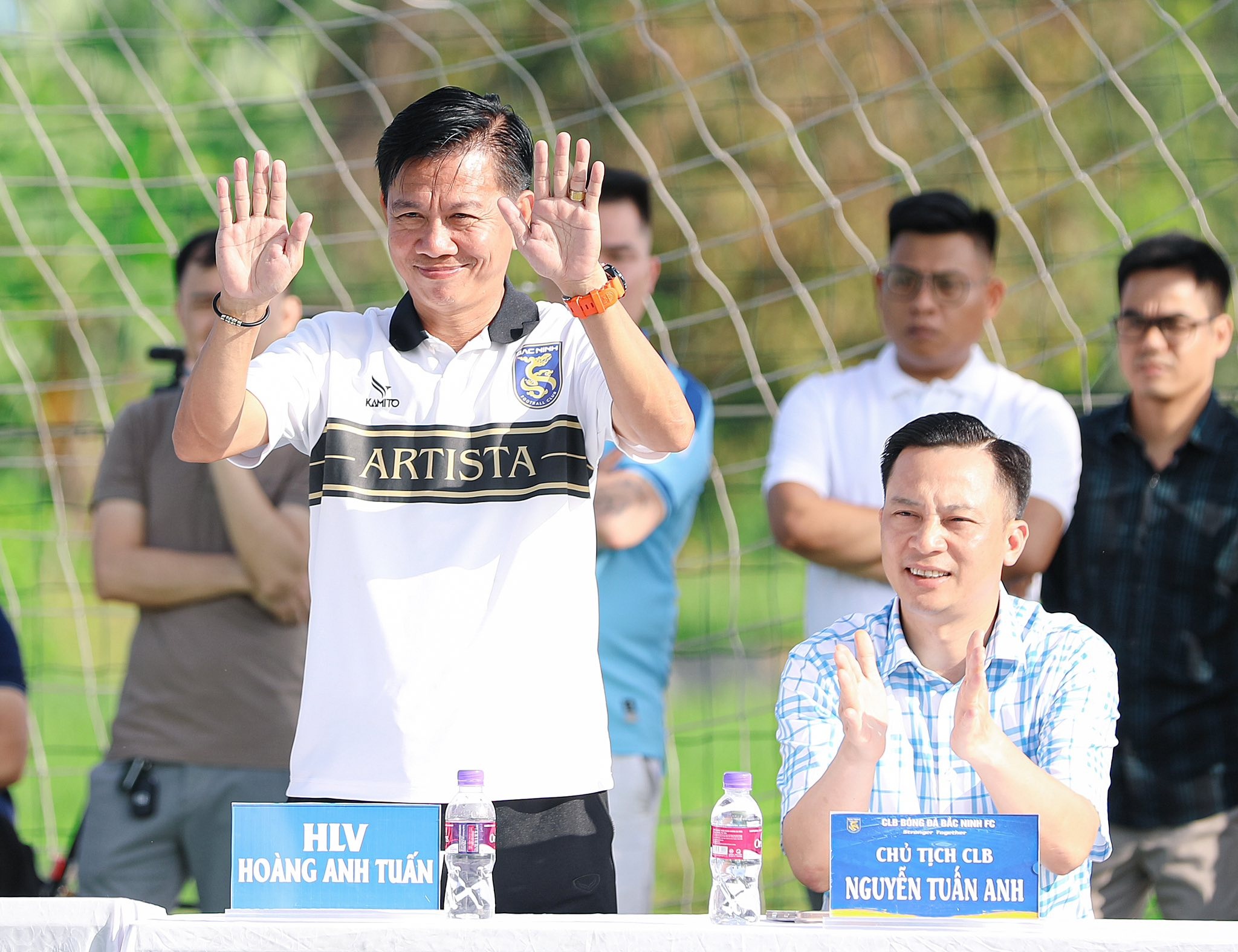 HLV Hoang Anh Tuan mat viec hinh anh