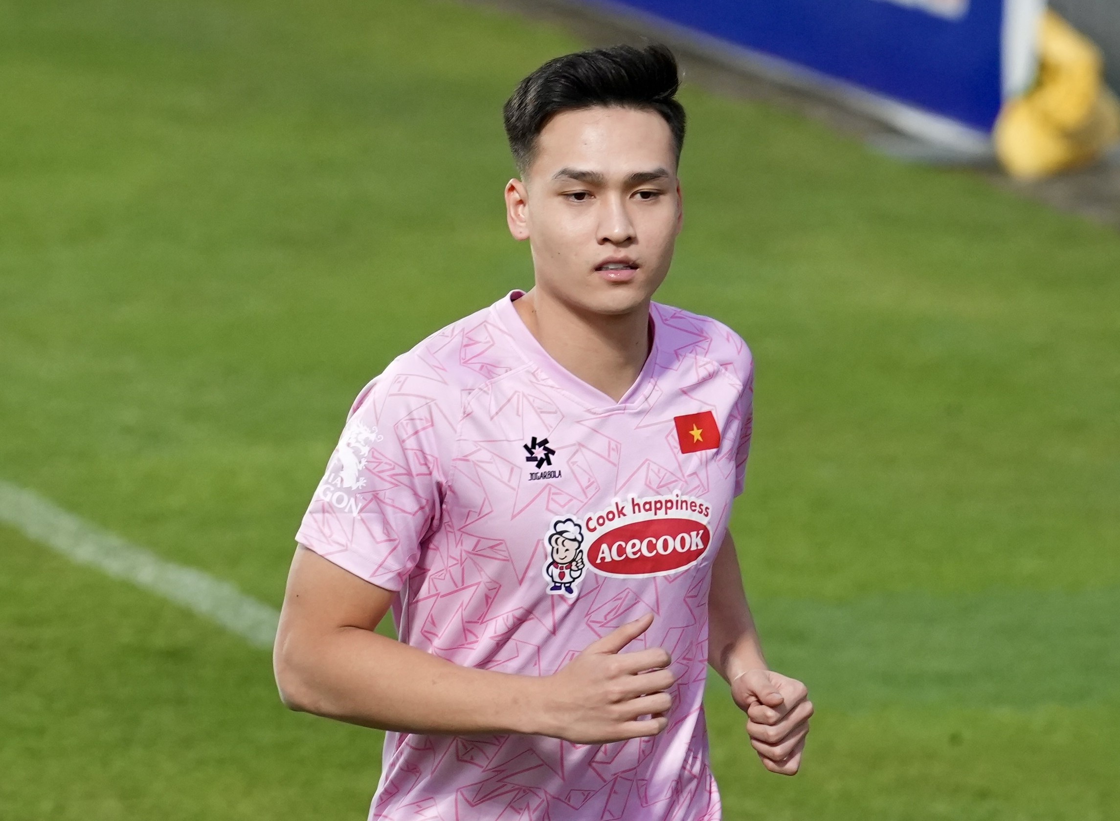 Viet Anh, Thanh Binh chan thuong hinh anh