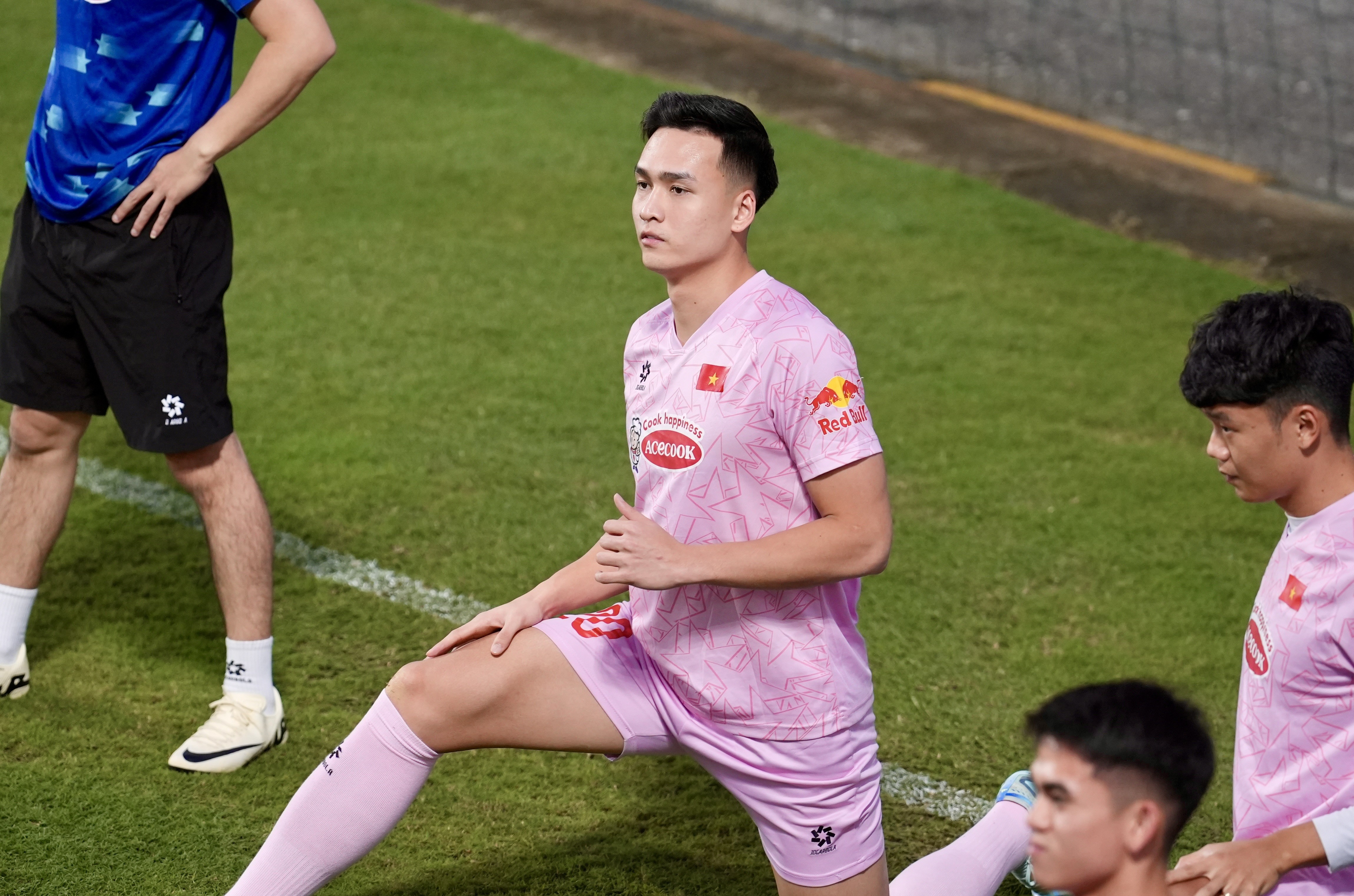 Tuyen Viet Nam bat loi truoc them dau Malaysia hinh anh