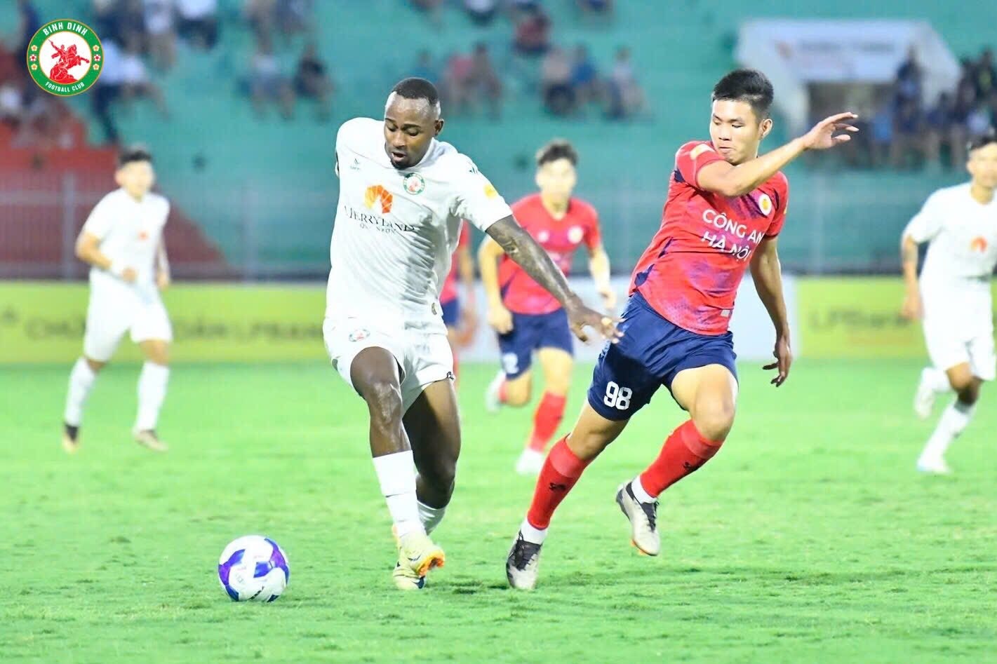 Choi hon nguoi, Binh Dinh van vo tran truoc CAHN hinh anh