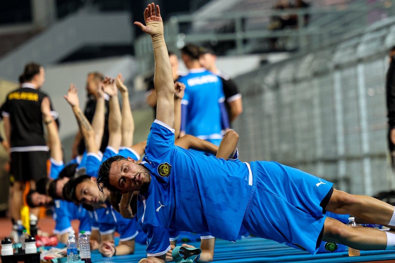 Dau tuyen Viet Nam, Malaysia lot xac the nao? hinh anh