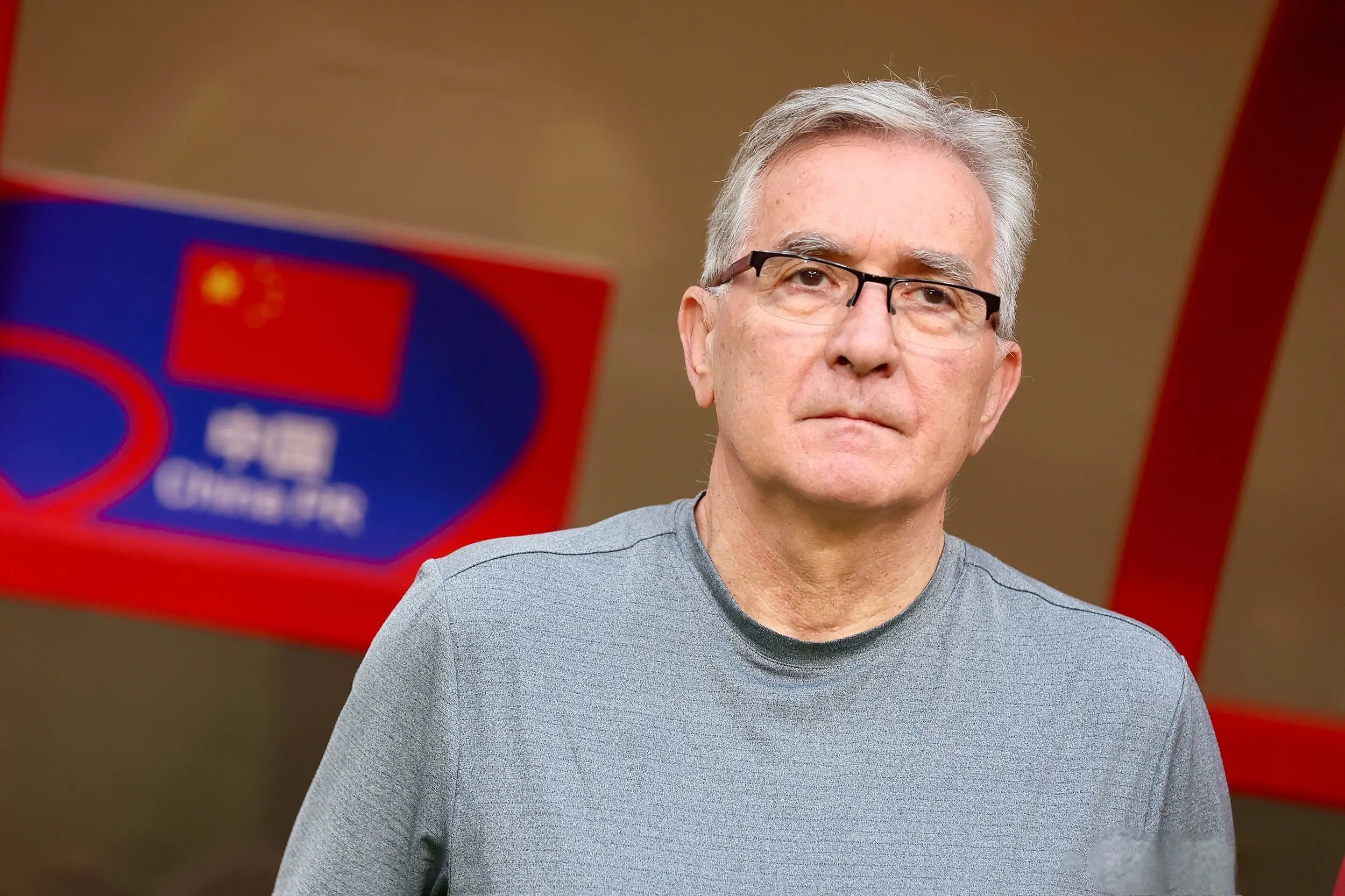 Thua Indonesia, HLV cua Trung Quoc bi sa thai hinh anh